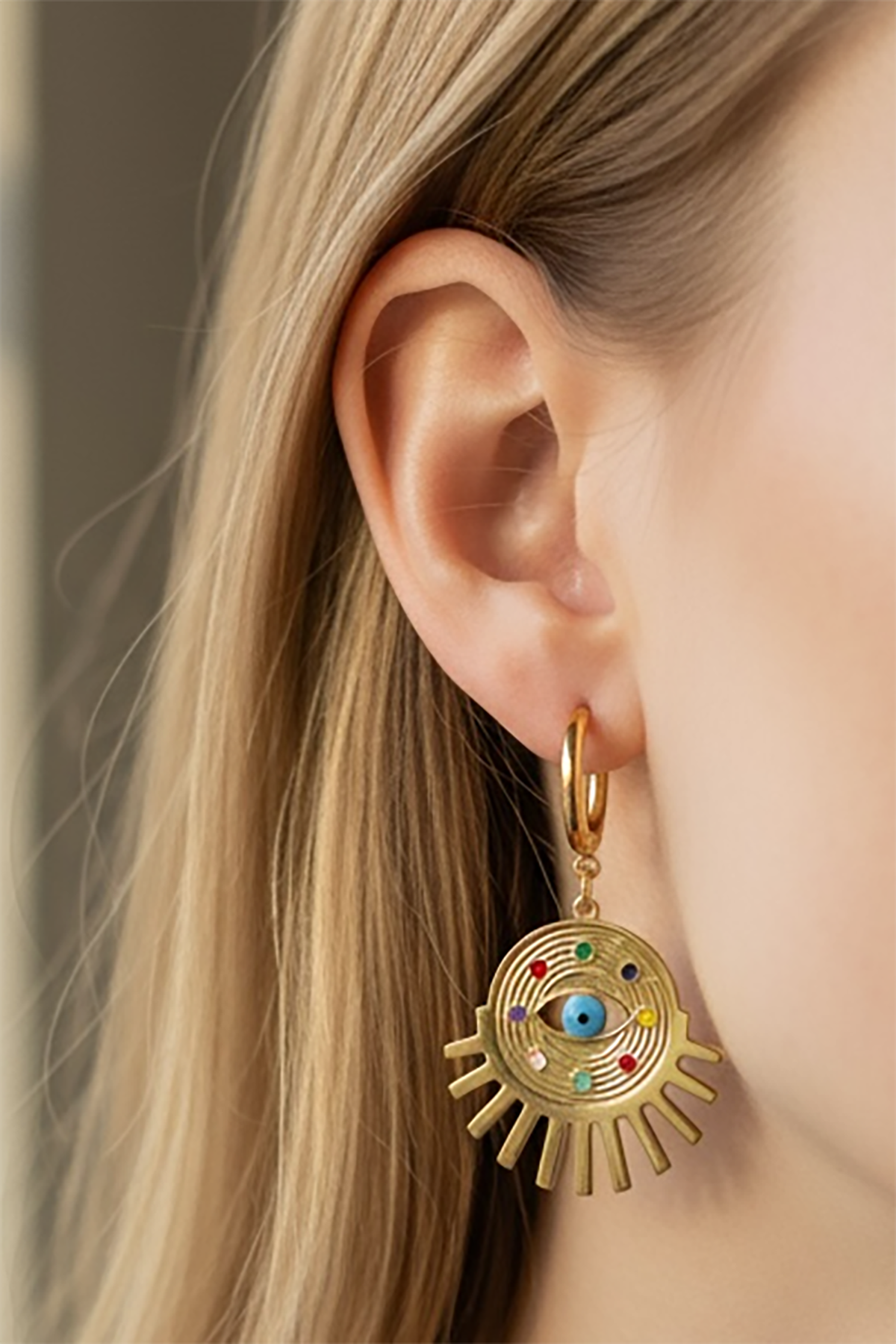 Altın Renk Göz Figürlü Çelik Küpe (Çift)