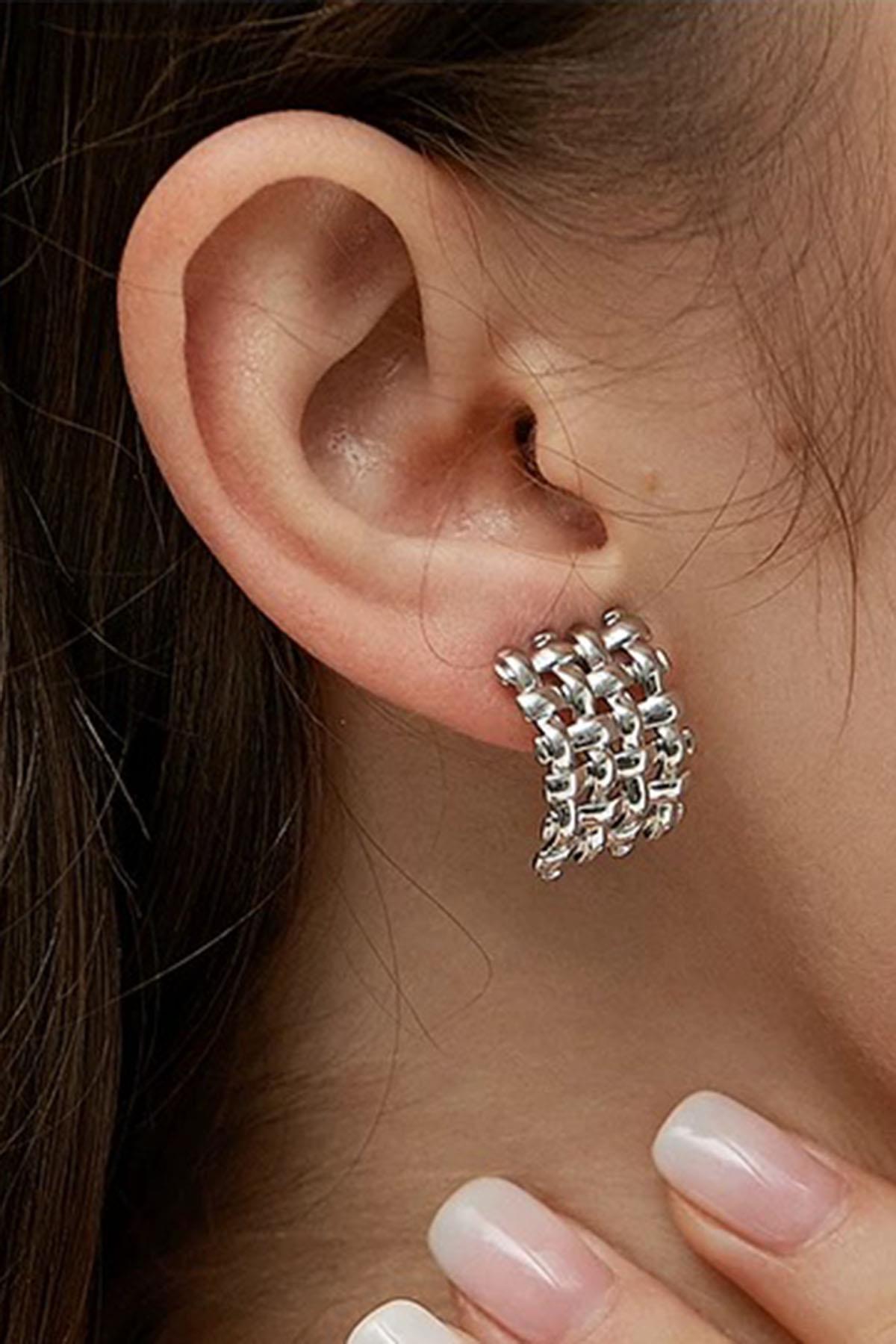 Gümüş Renk Metal Küpe (Çift)