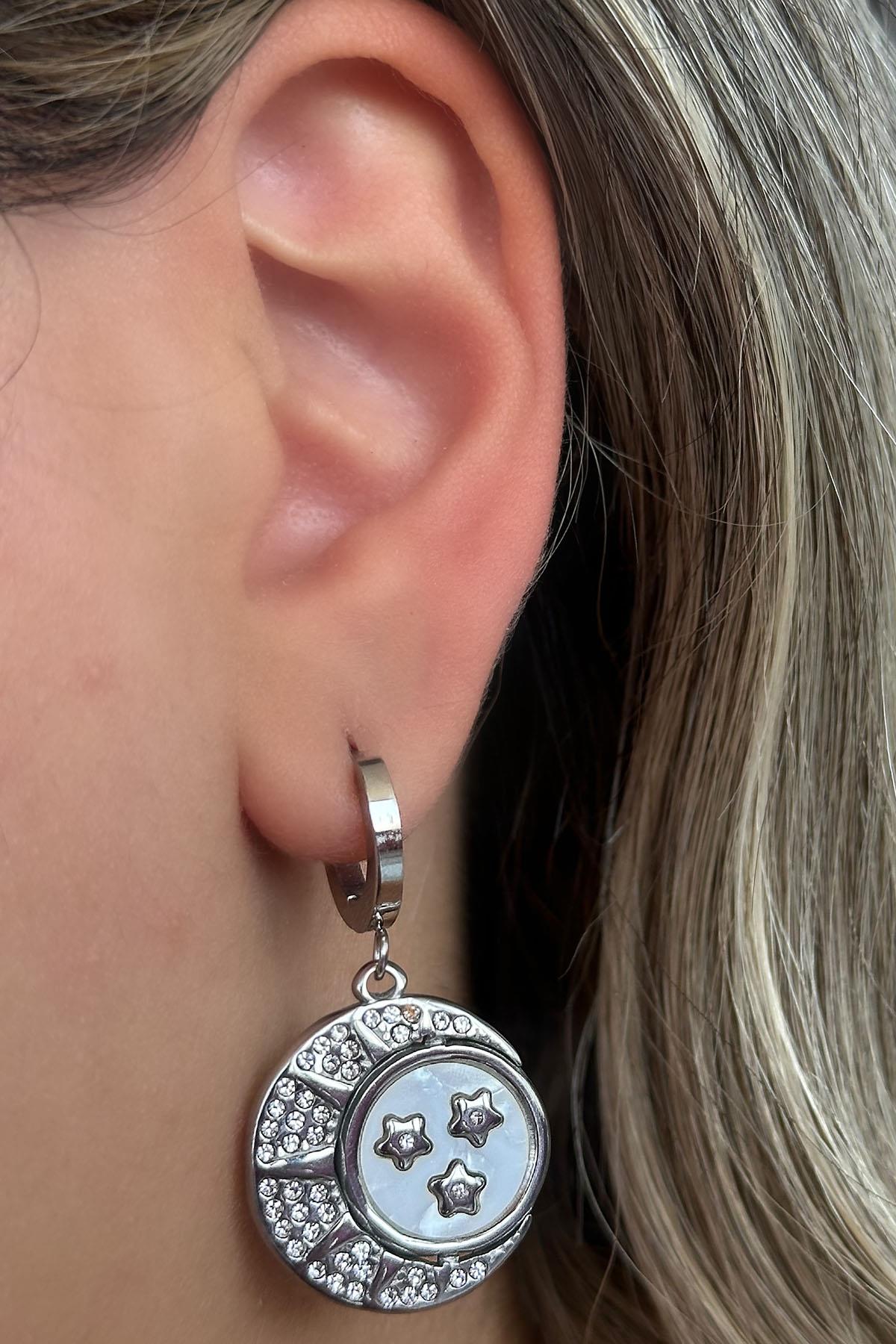 Gümüş Renk Yıldız Taş Detaylı Çelik Küpe (Çift)