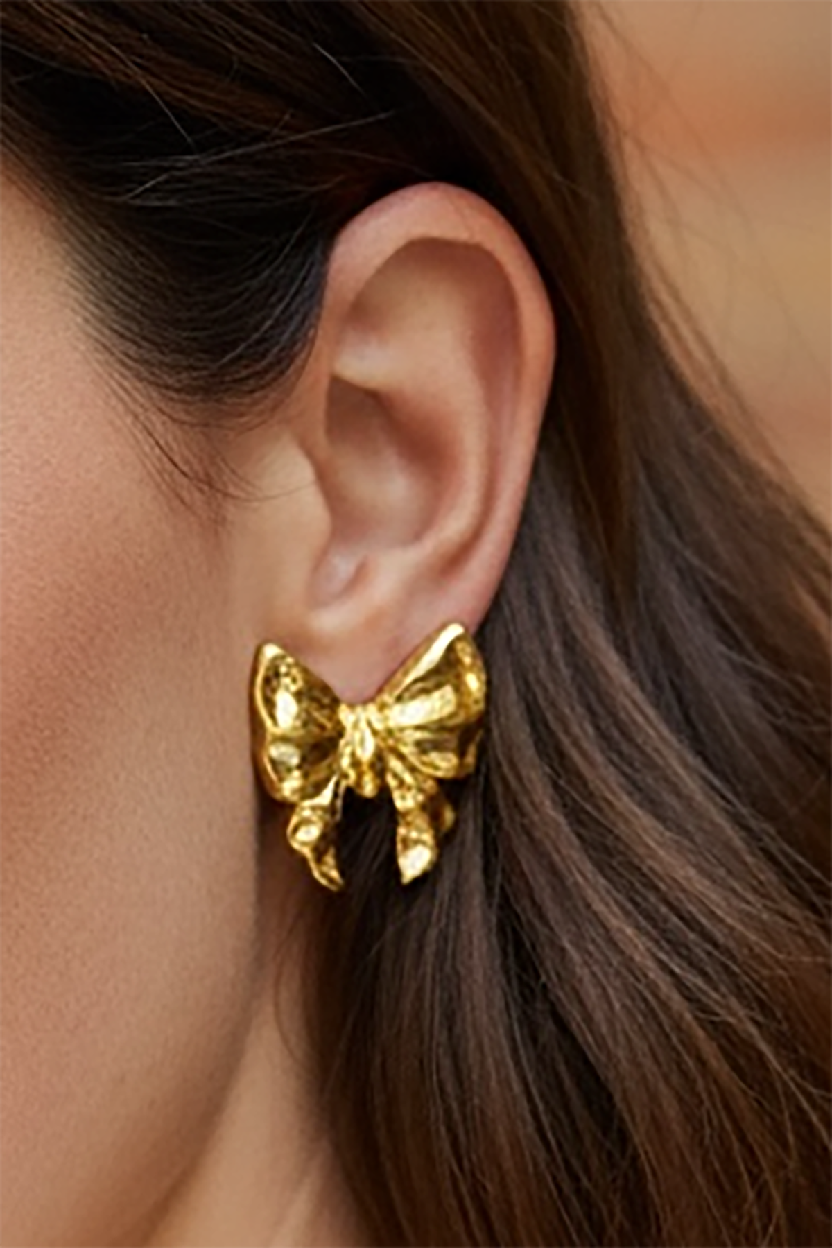 Altın Renk Kurdele Figürlü Çelik Küpe (Çift)