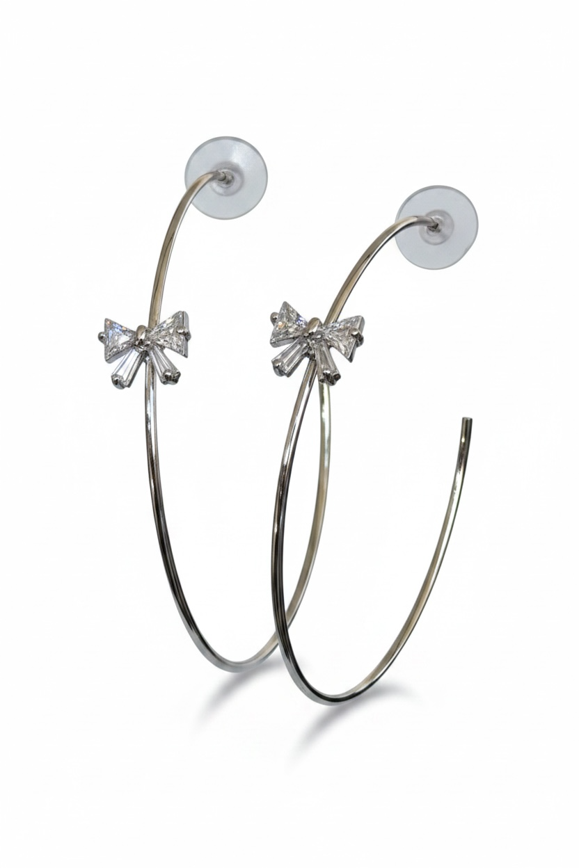 Gümüş Renk Kurdele Figürlü Halka Küpe (Çift)