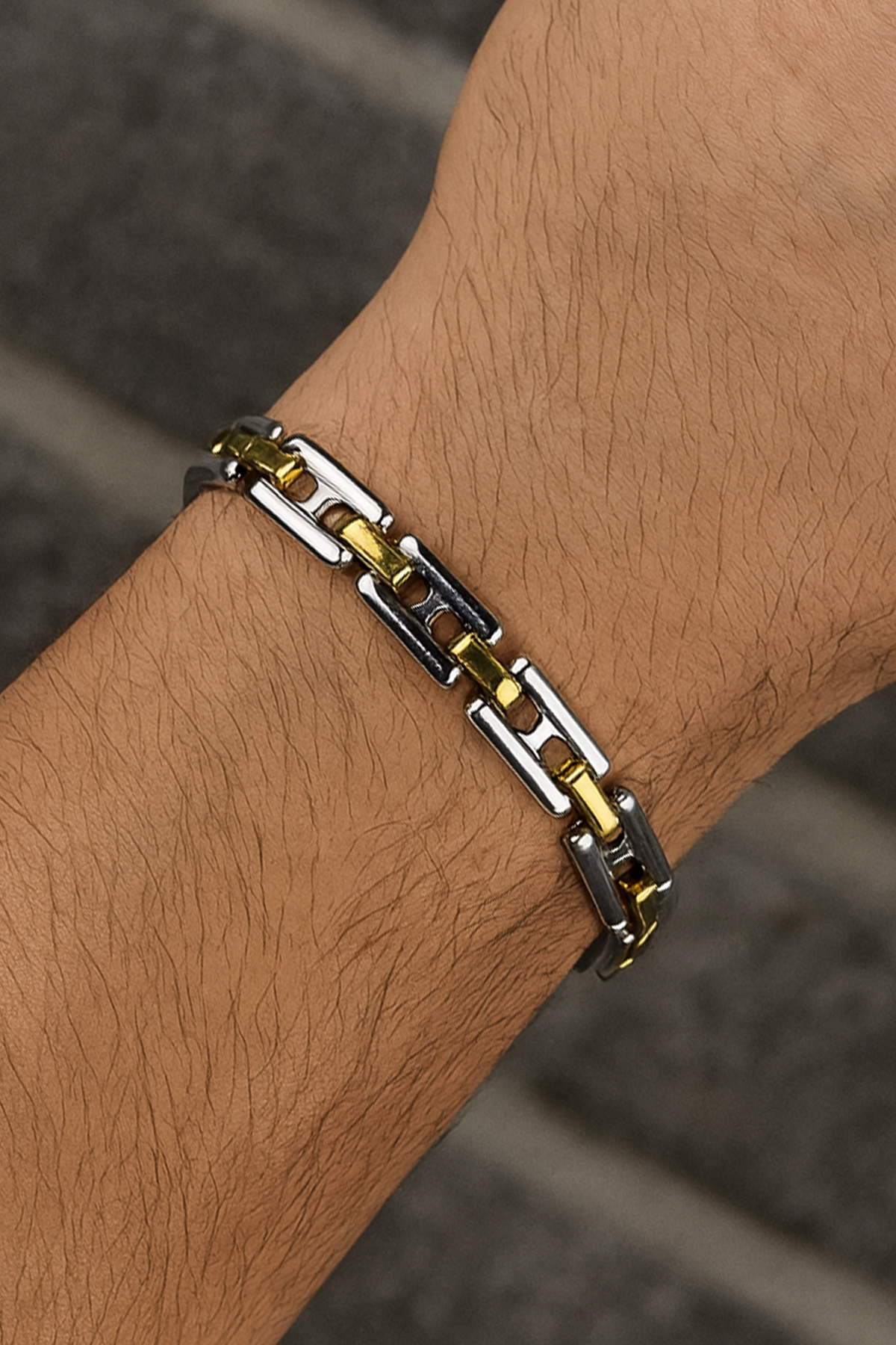 Gümüş Ve Altın Renk Zincir Detaylı Çelik Erkek Bileklik