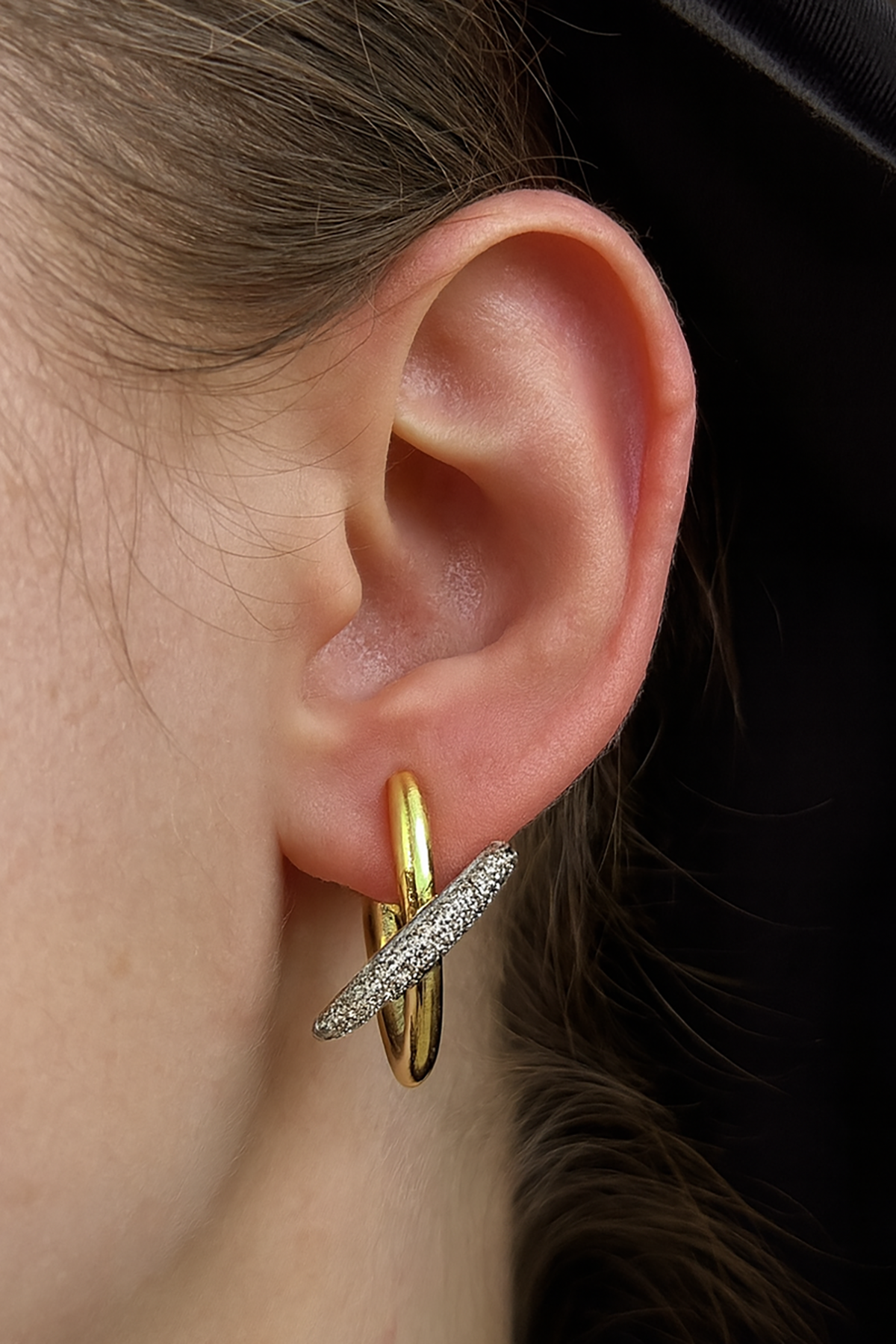 Altın Renk Taş Detaylı Küpe (Çift)