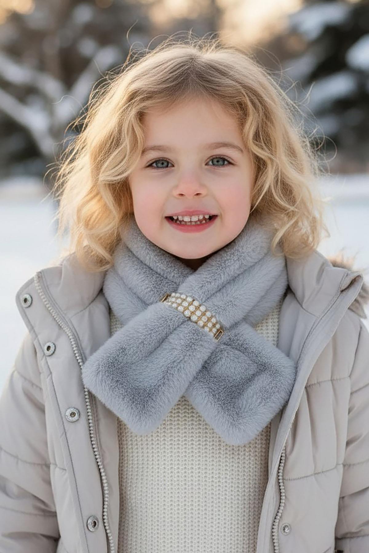 Gri Renk İnci Detaylı Çocuk Peluş Atkı