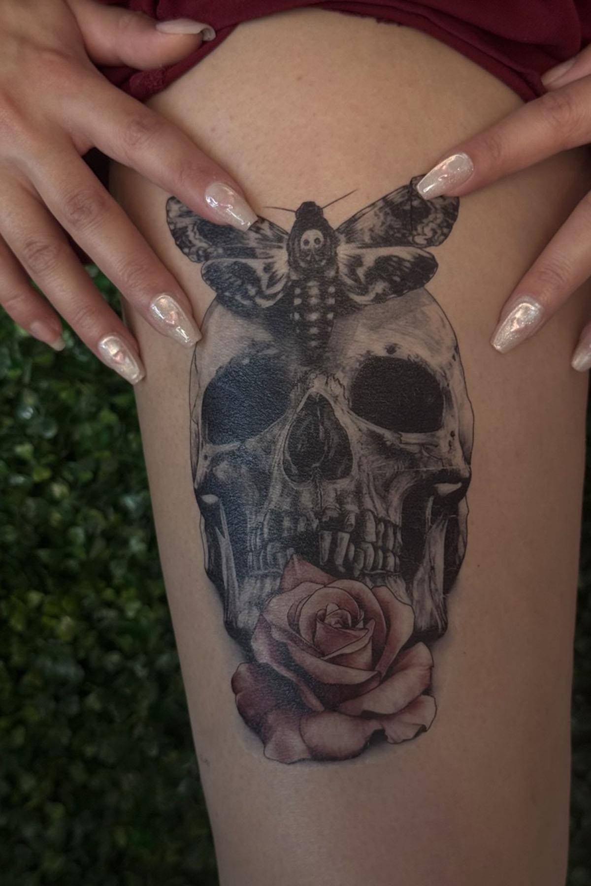 Geçici Kuru Kafa Figürlü Dövme Tattoo