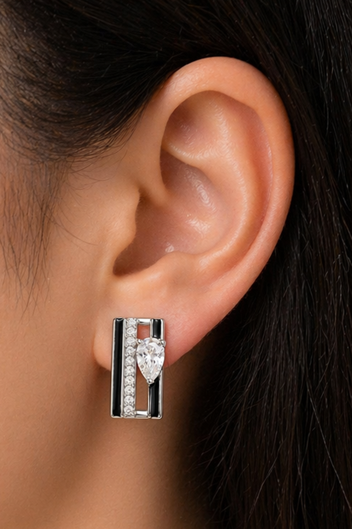 Gümüş Renk Taş Detaylı Xuping Küpe (Çift)