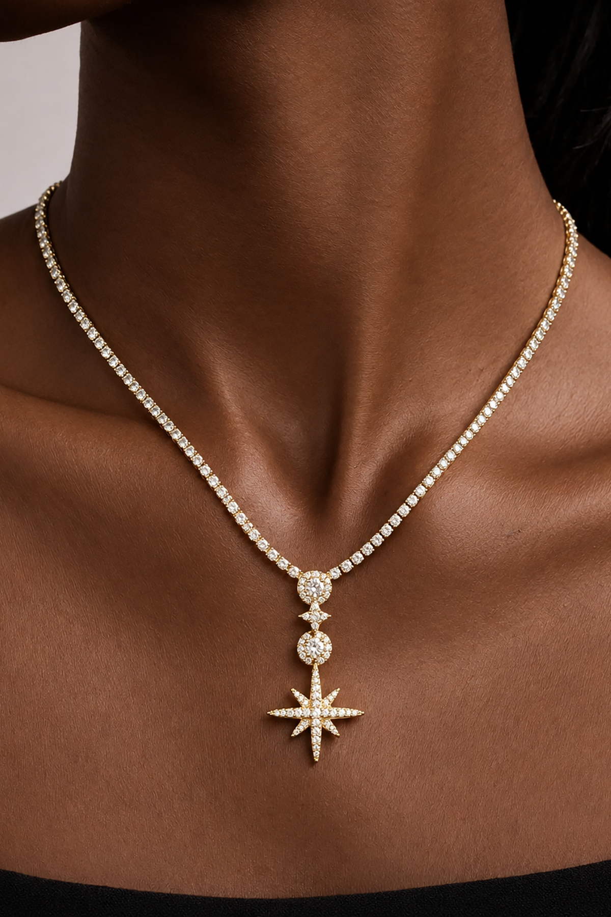 Altın Renk Taş Detaylı Tx Kolye