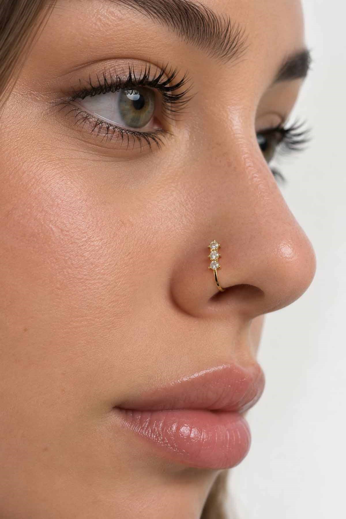Altın Renk Taş Detaylı Cerrahi Çelik Deliksiz Kulak/Burun Piercing 