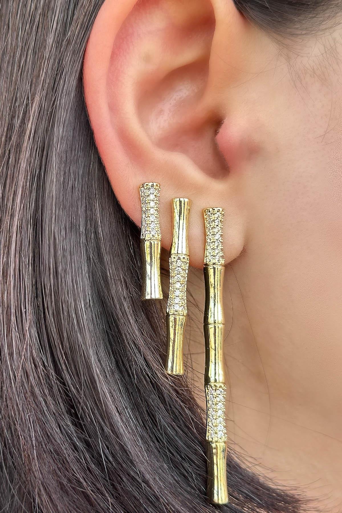 Altın Renk Taş Detaylı 3'lü YSX Küpe Set