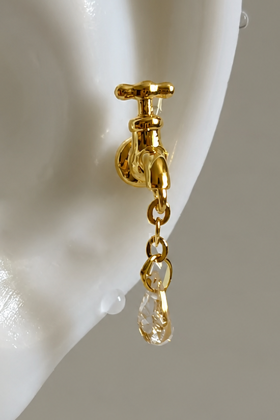 Altın Renk Musluk Figürlü Taşlı Cerrahi Çelik Tragus/Kıkırdak Küpe/Piercing (Tek)