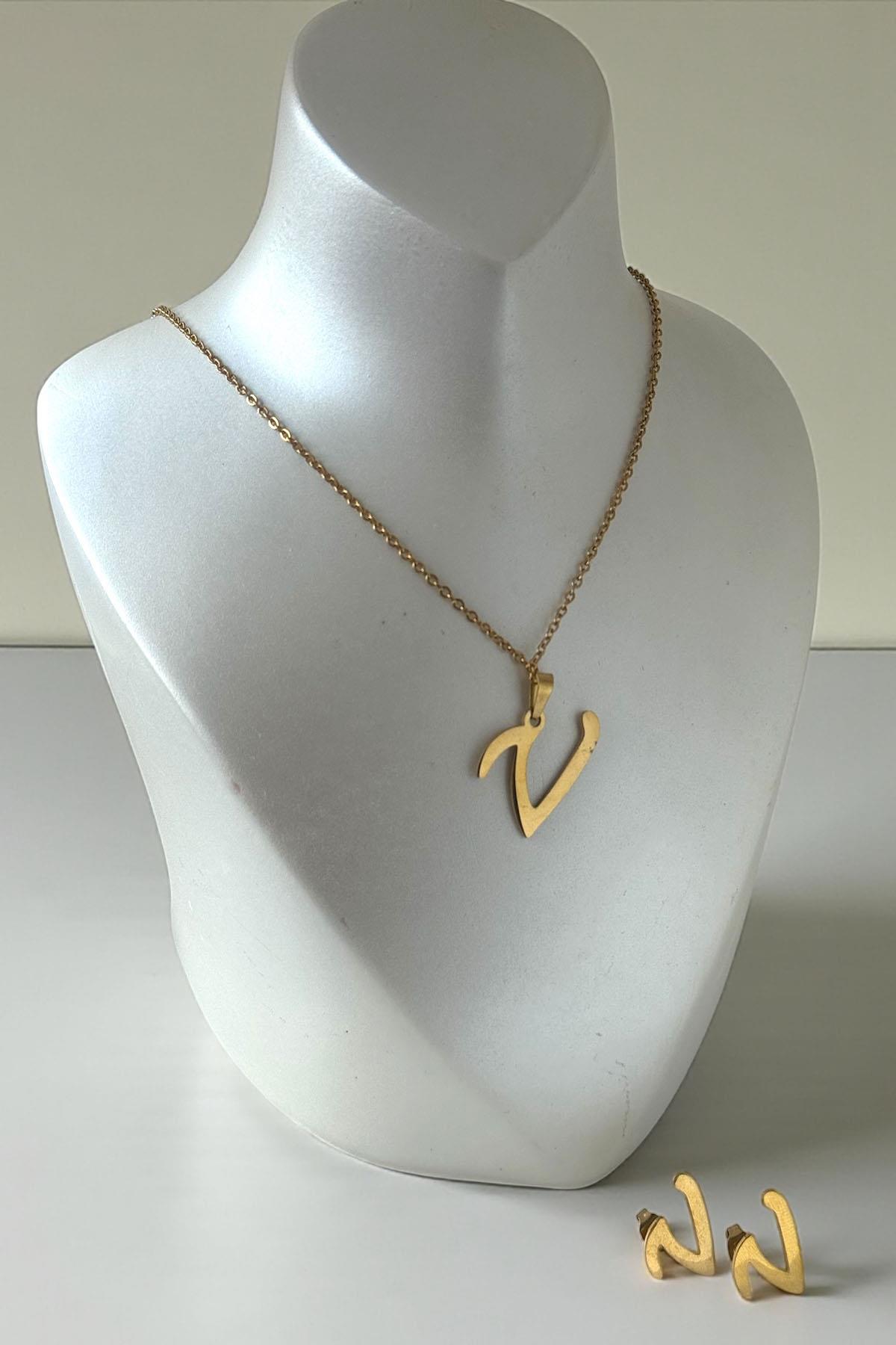 Altın Renk V Harfli Çelik Kolye Set