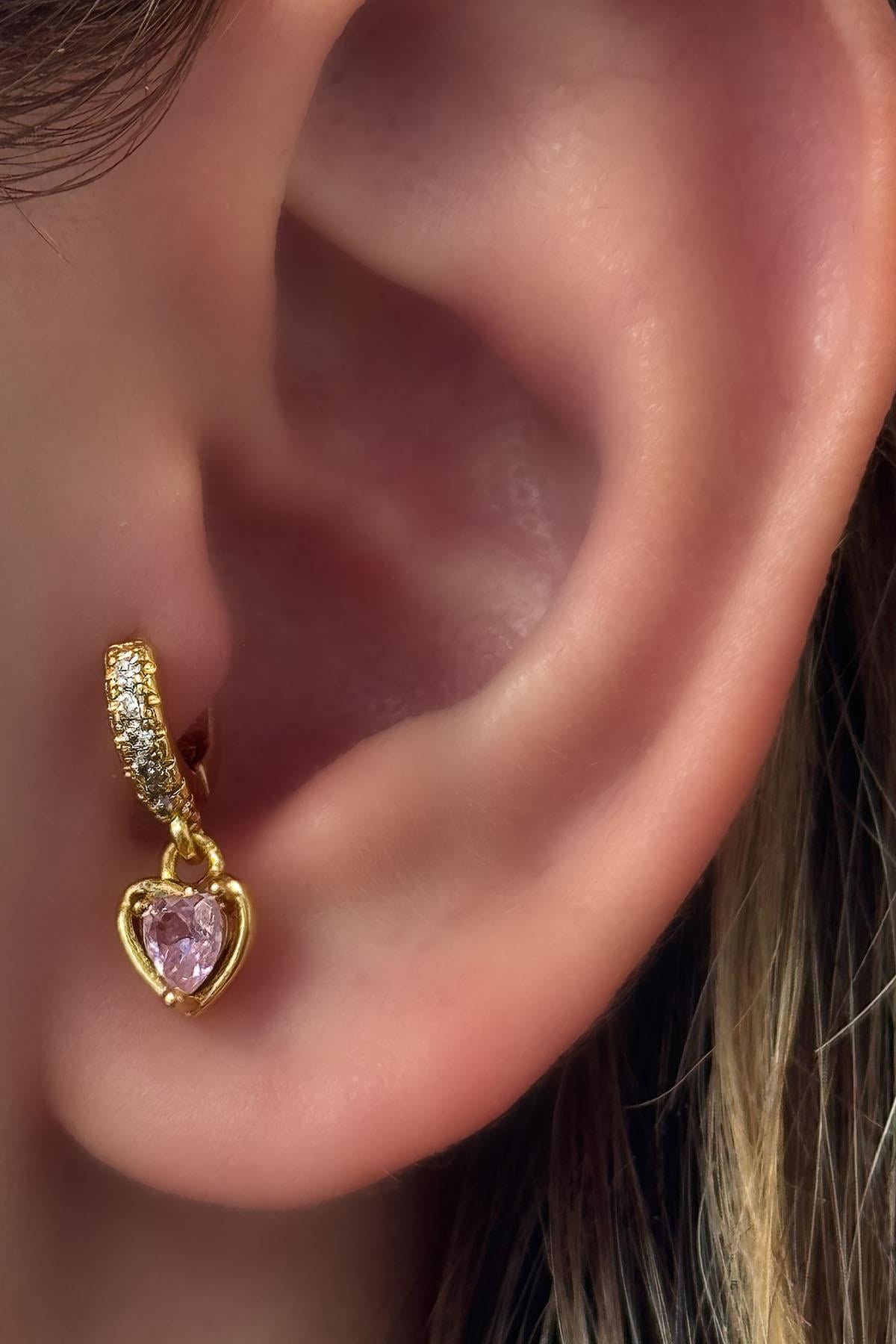 Altın Renk Kalp Figürlü Çelik Tragus/Kıkırdak Küpe/Piercing (Tek)