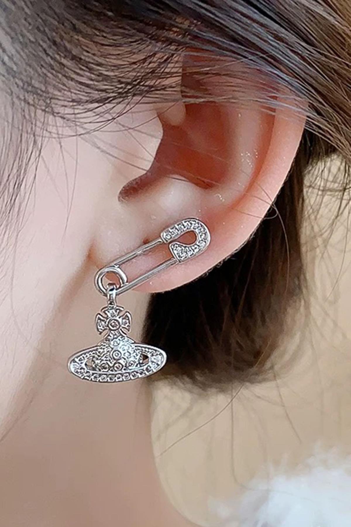 Gümüş Renk Karışık Figürlü Taş Detaylı Küpe (Çift)