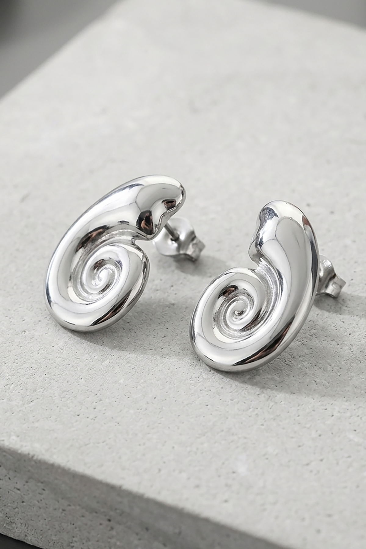 Gümüş Renk Çelik Küpe (Çift)