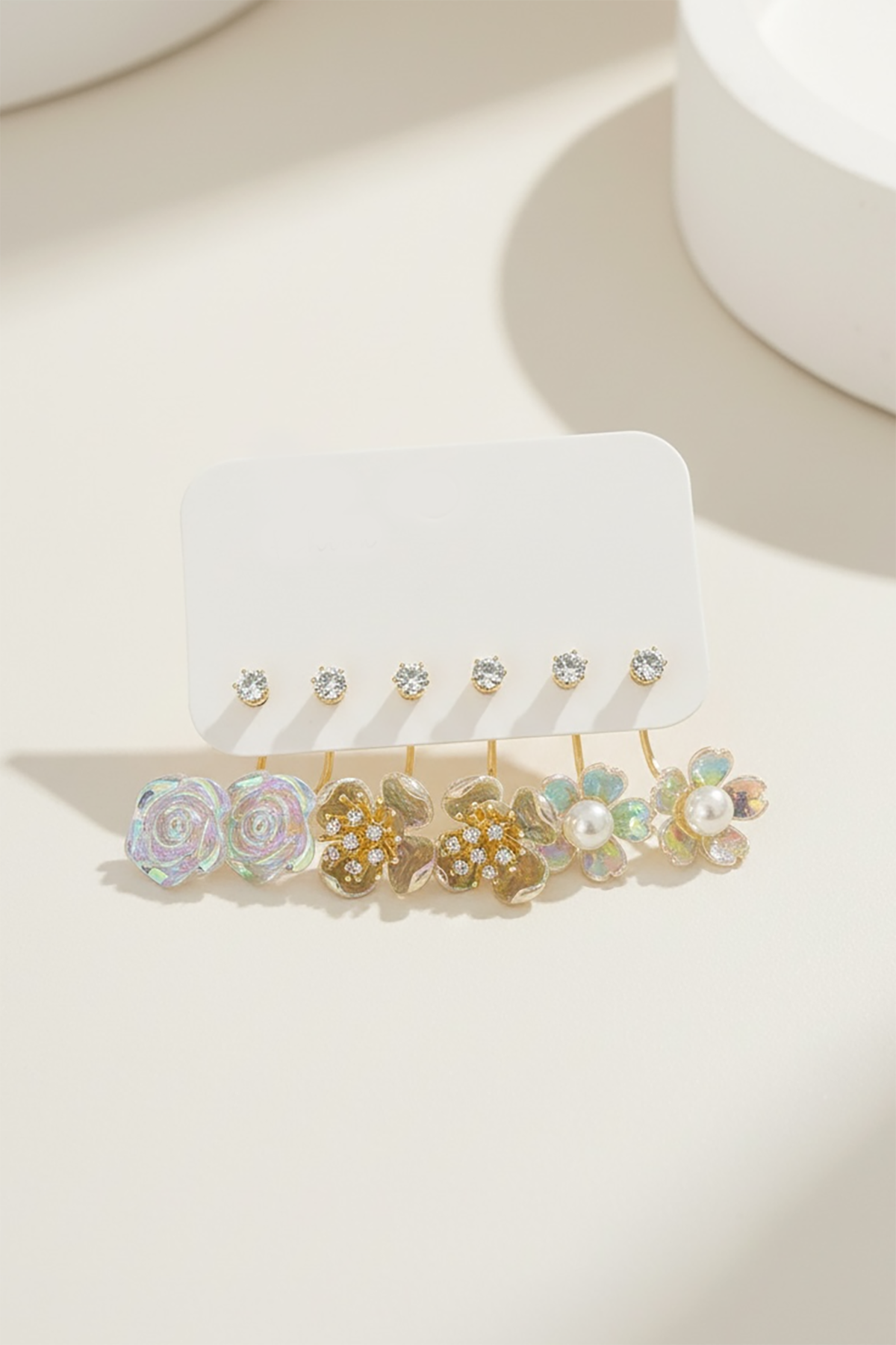 Altın Renk 6'lı Çiçek Figürlü Set Küpe