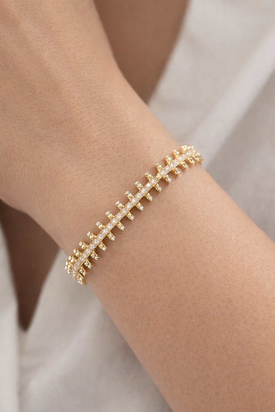 Altın Renk Taş Detaylı 14K Altın Kaplama VİP Bileklik