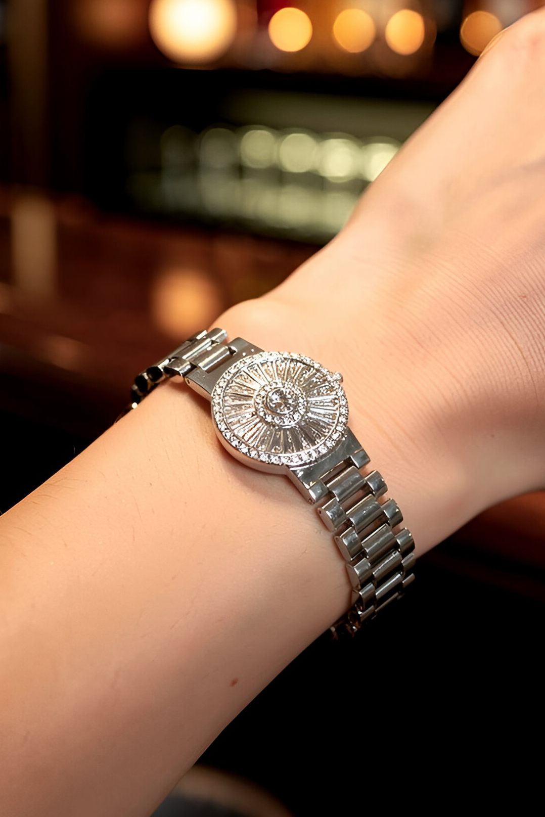 Gümüş Renk Taş Detaylı 14K Altın Kaplama CM Zincir Bileklik