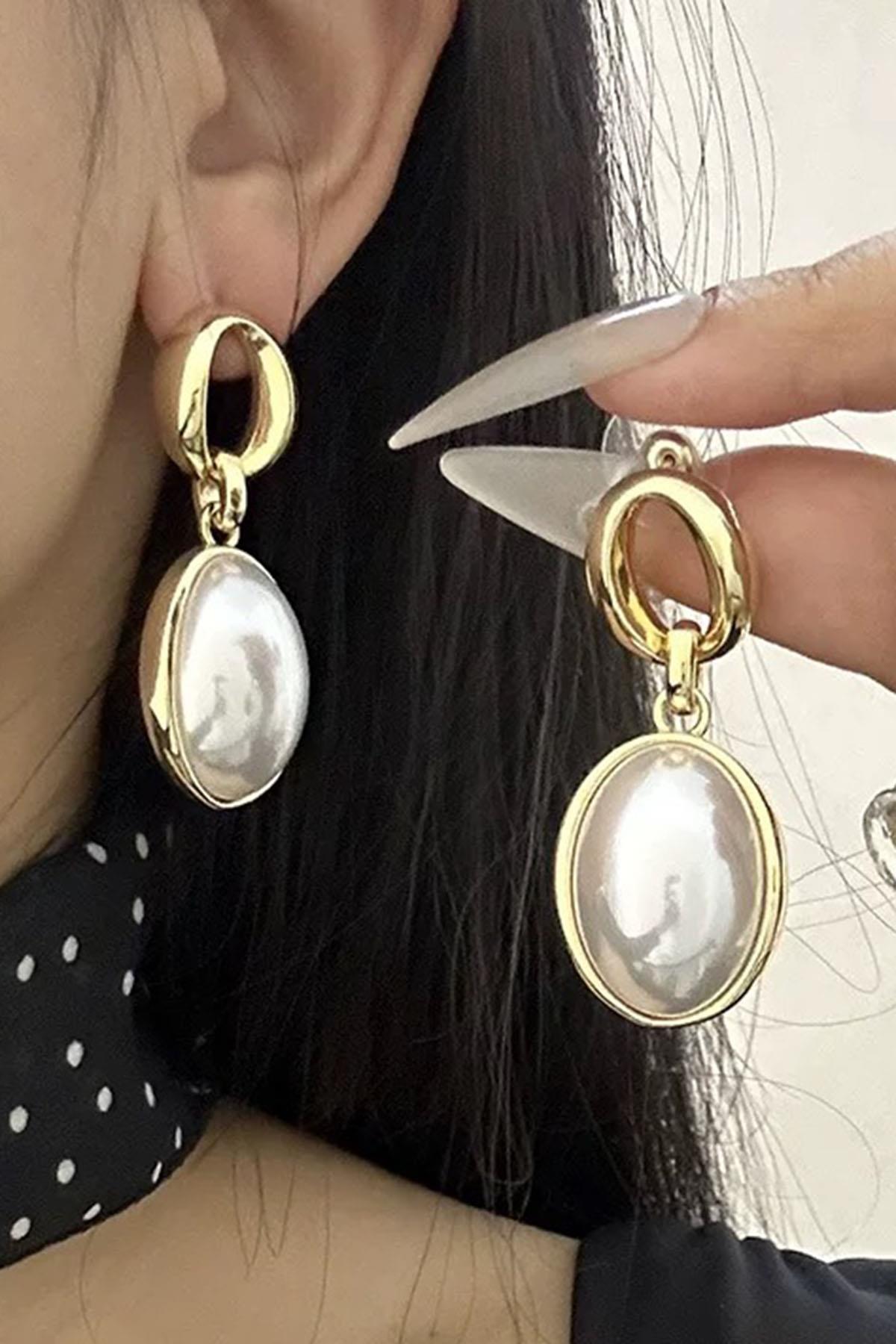 Altın Renk İnci Detaylı Küpe (Çift)