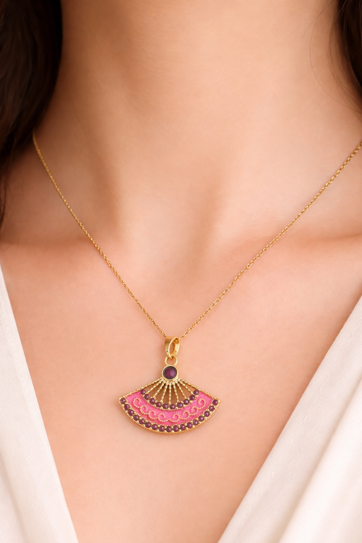 Altın Renk Pembe Yelpaze Figürlü Çelik Kolye