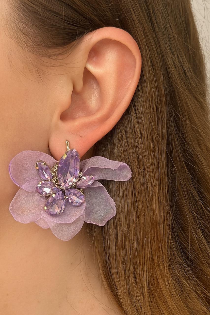 Mor Renk Taş Detaylı Tasarım Küpe (Çift)