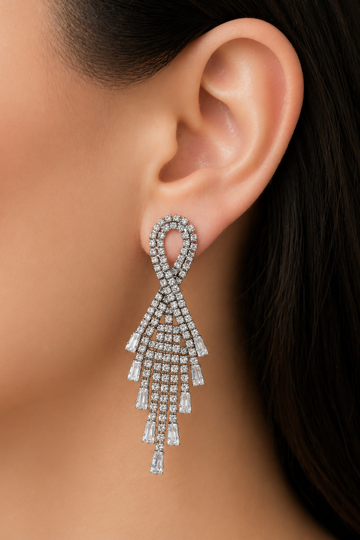 Gümüş Renk Taş Detaylı Abiye Küpe (Çift)