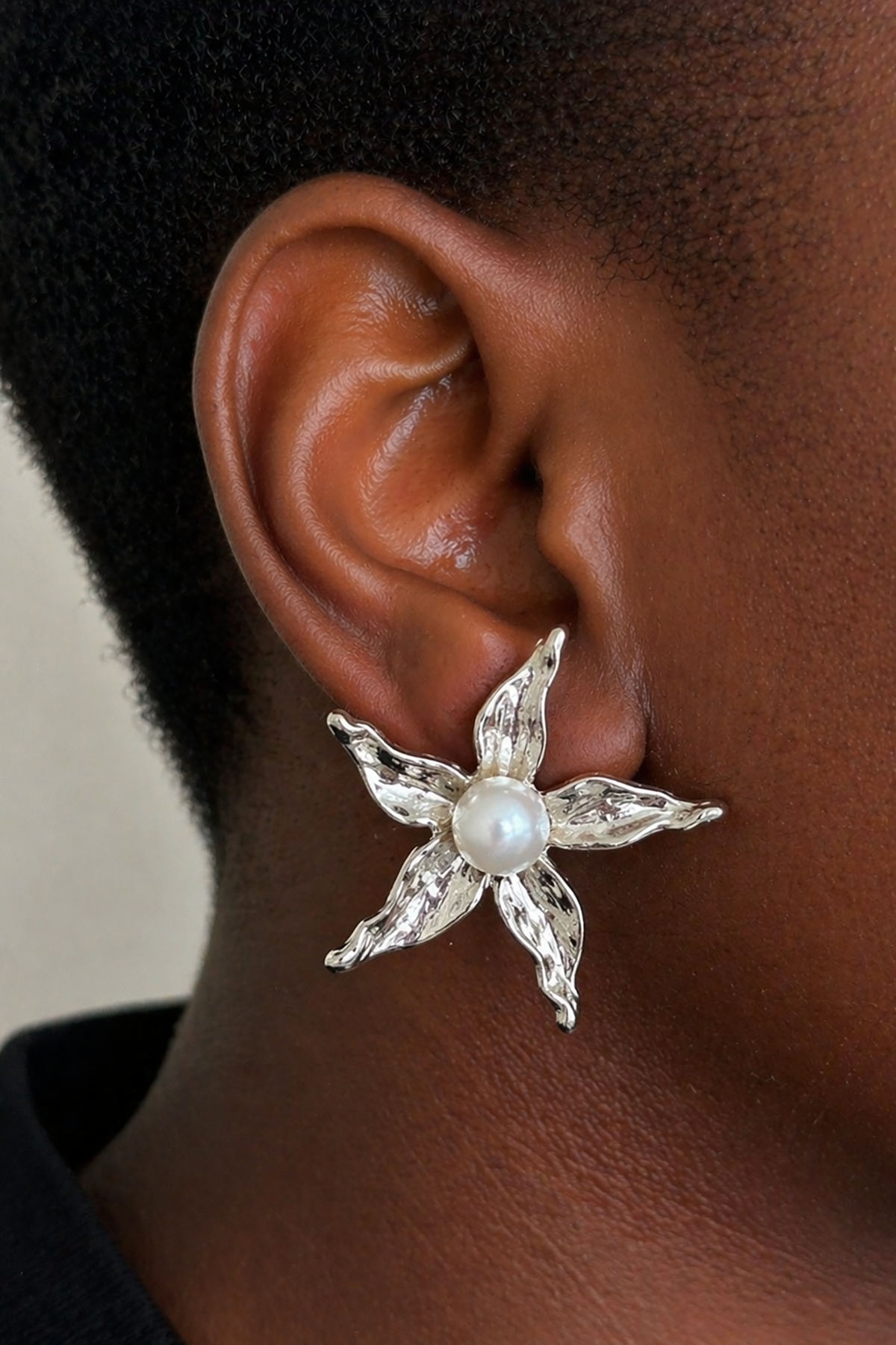 Gümüş Renk Yıldız Figürlü Küpe (Çift)