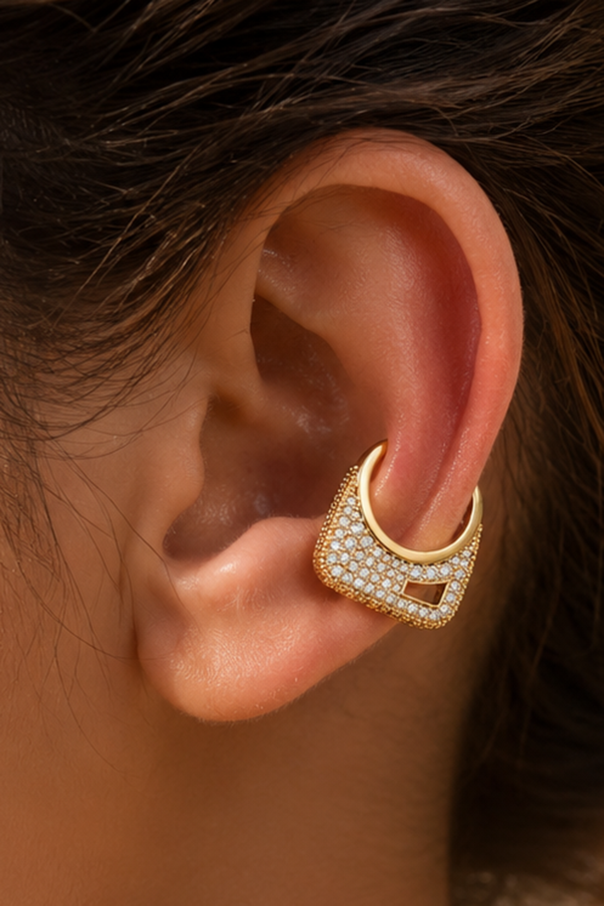Altın   Renk Taş Detaylı TX Ear Cuff (Tek)