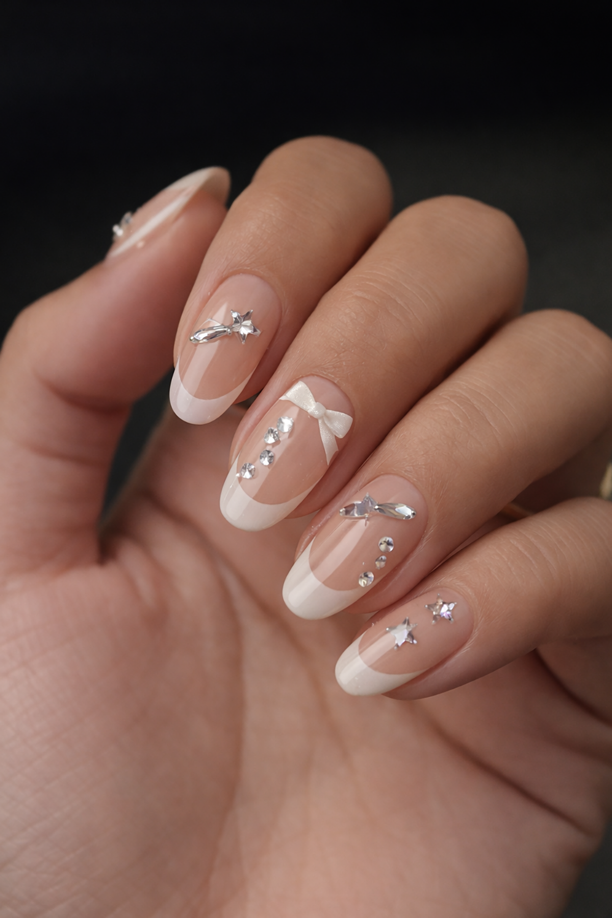 24'lü Pudra Ve Beyaz Renk Jel Görünümlü Takma Tırnak (Yapıştırıcılı)