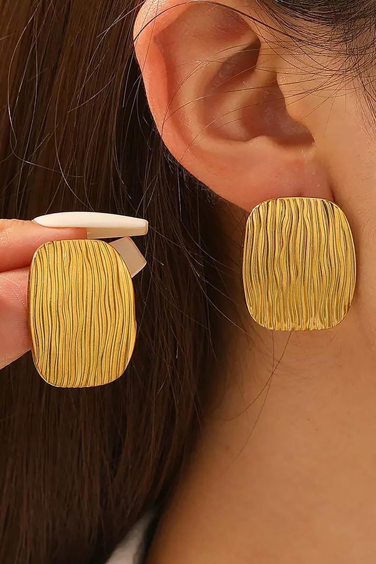 Altın Renk Dikdörtgen Çelik Küpe (Çift)