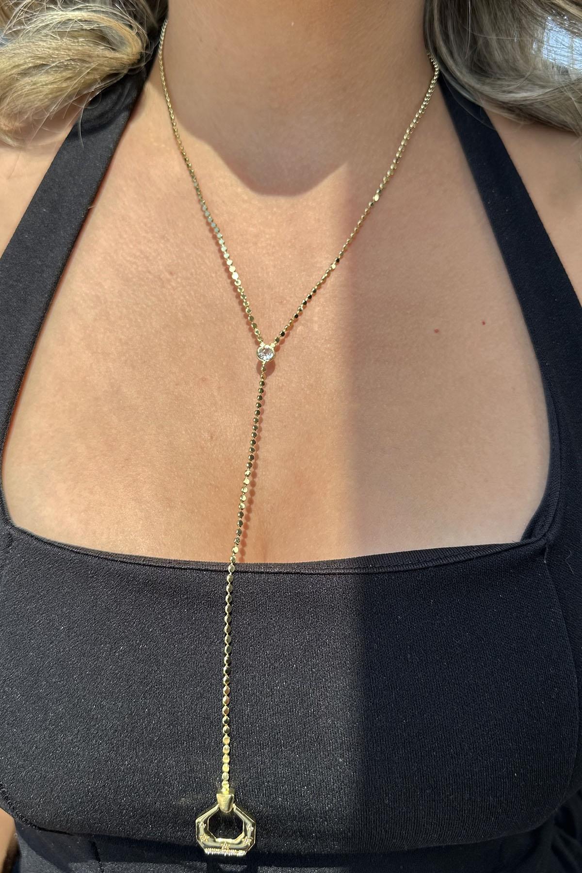 Altın Renk Ezme Zincir Detaylı Y Kolye