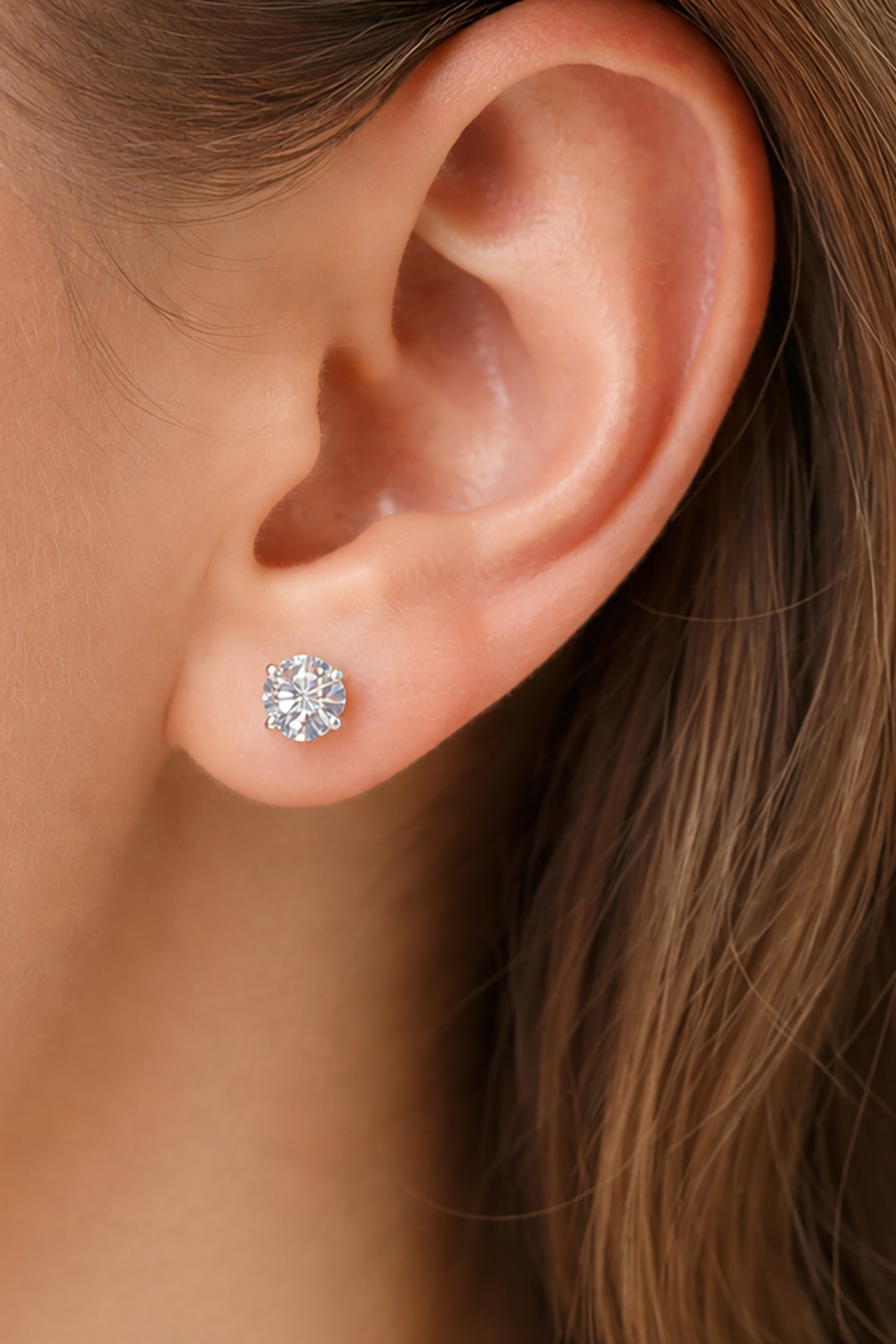 Gümüş Renk Taş Detaylı Çelik Xupıng VİP Küpe