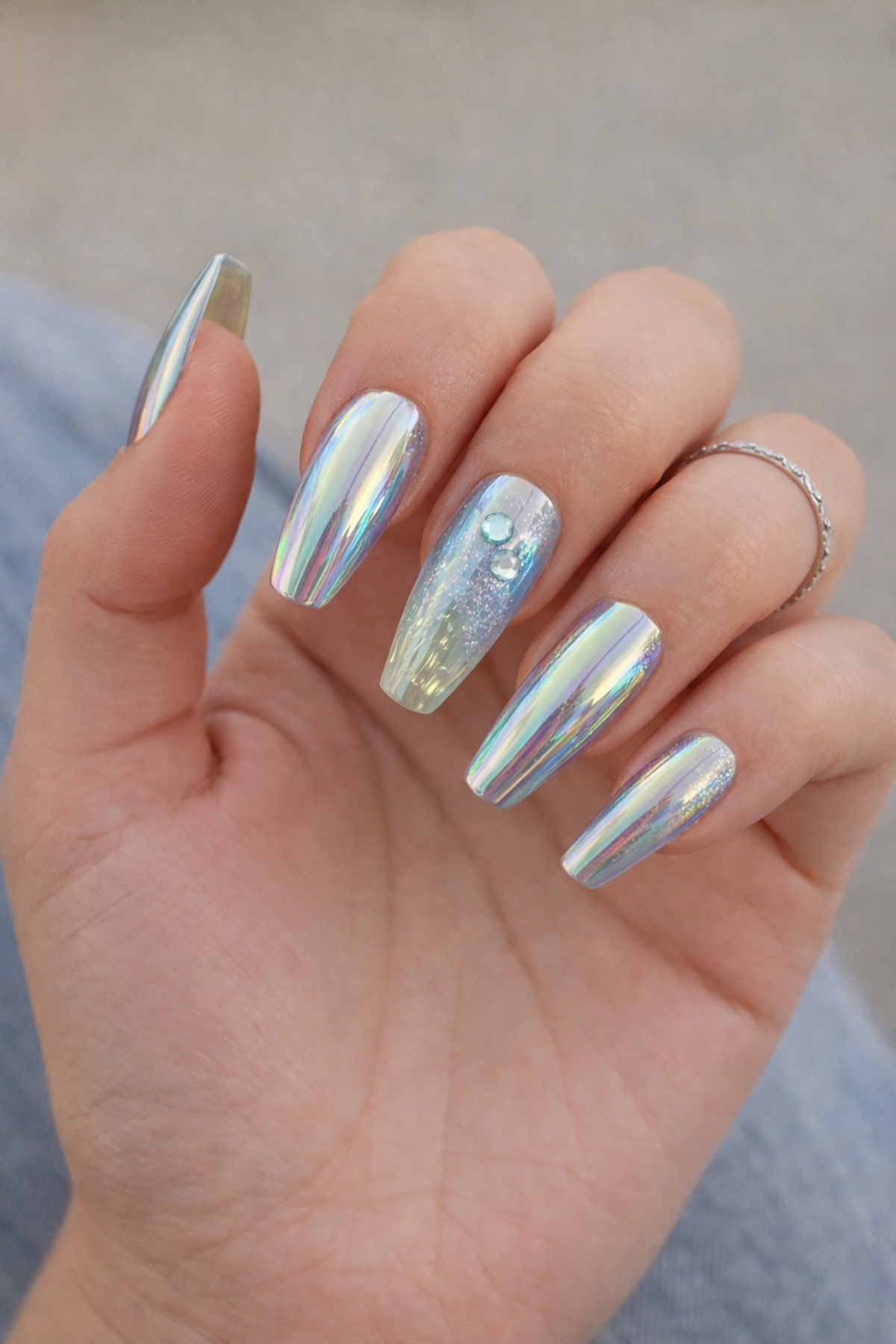 12'li Karışık Renk Jel Görünümlü Takma Tırnak (Yapıştırıcılı)