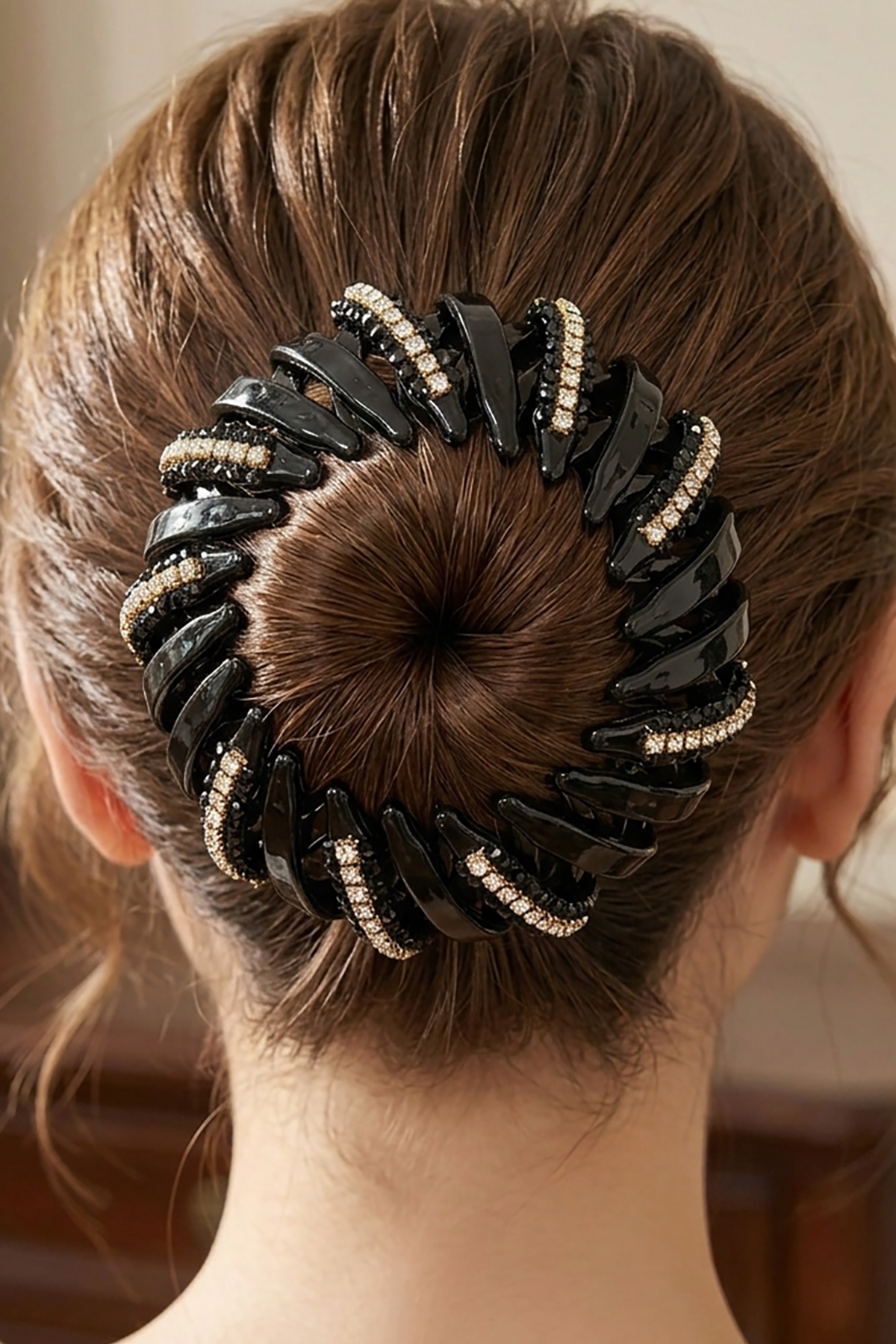 Siyah Renk Taş Detaylı Topuz Tokası