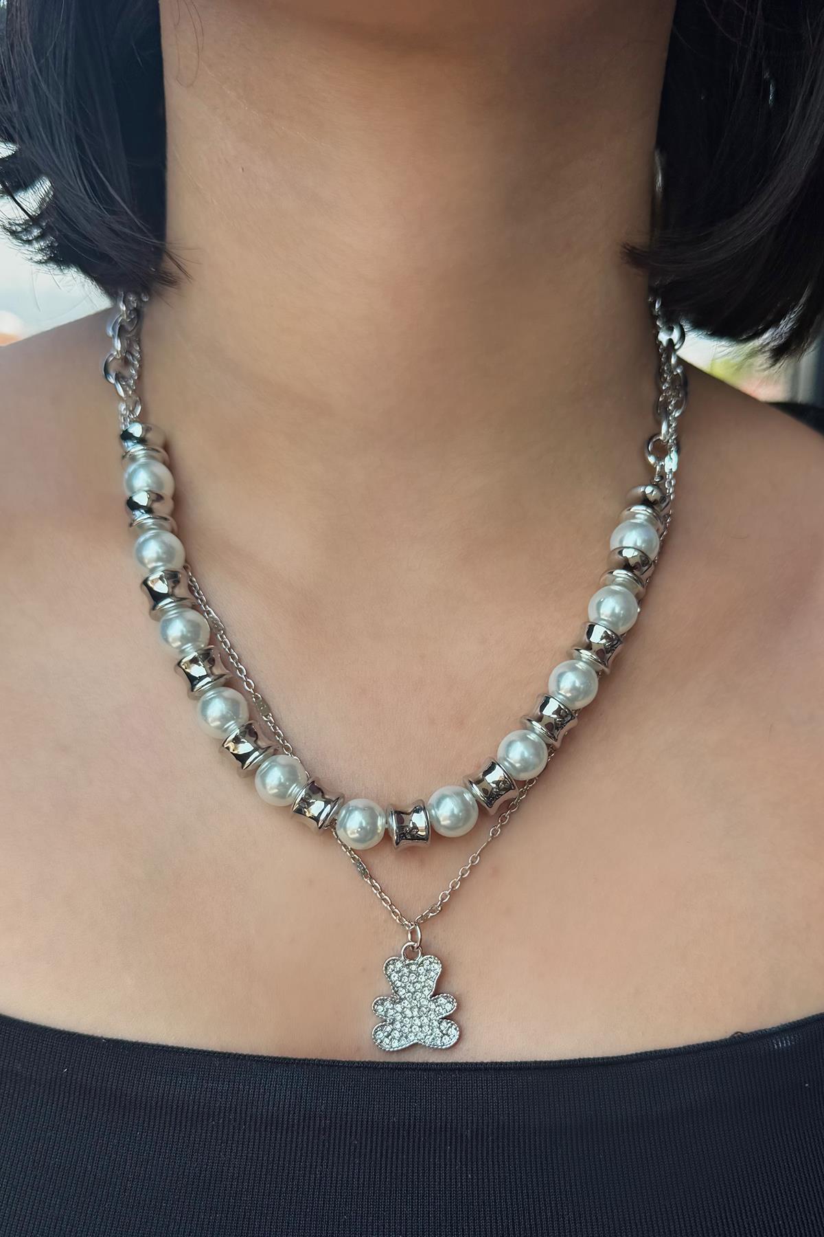 Gümüş Renk Ayı Figürlü İnci Detaylı  Çoklu Kolye