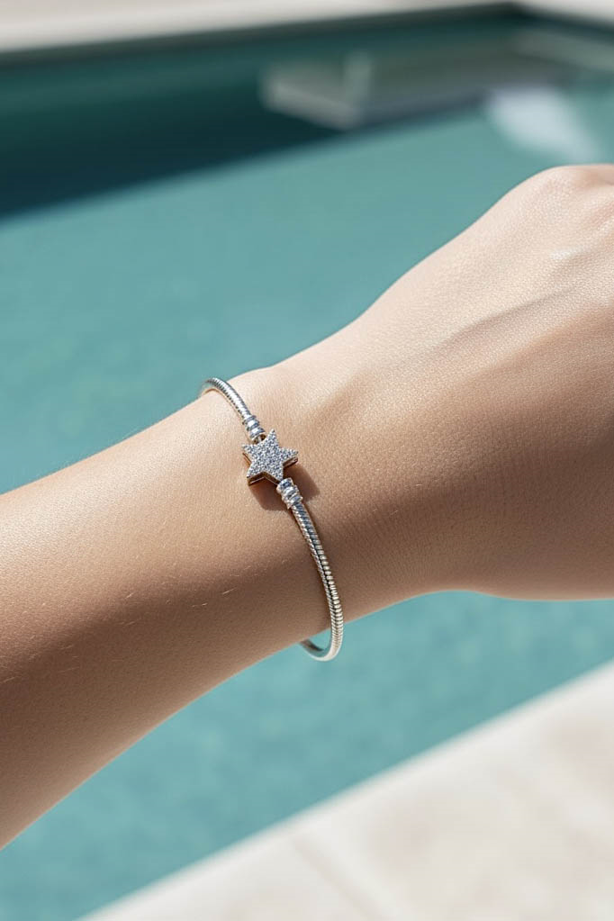 Gümüş Renk Yıldız Figürlü Bileklik