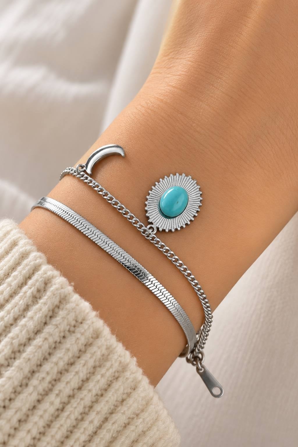 Gümüş Renk Ay Figürlü Çelik Bileklik