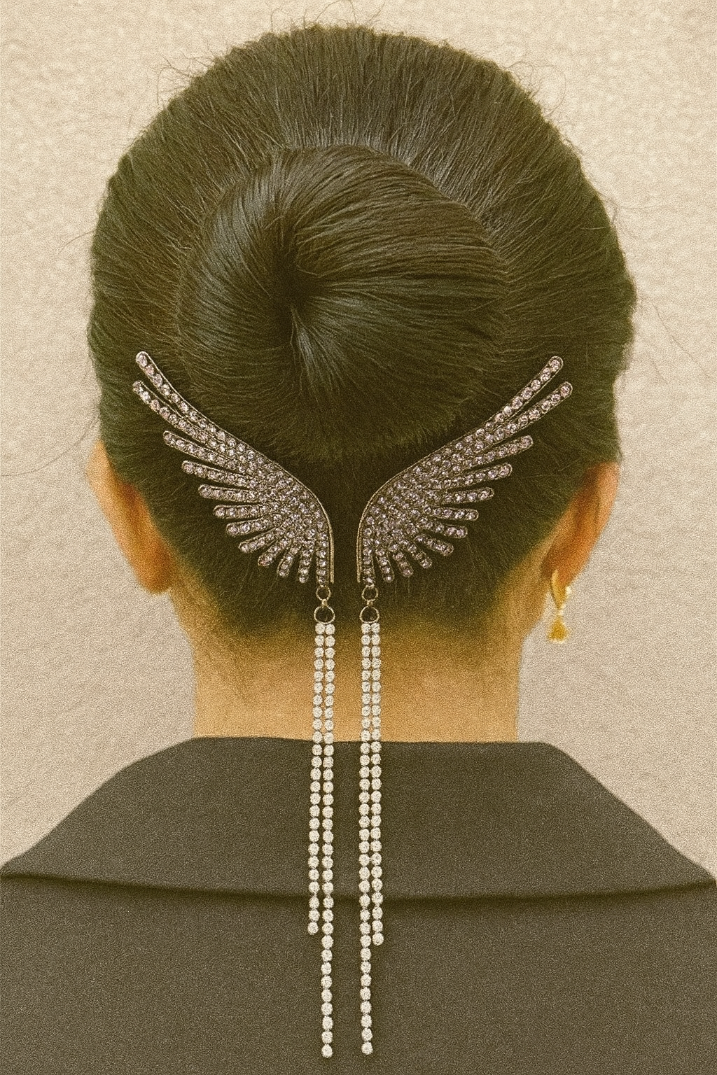 Antrasit Renk Melek Kanadı Figürlü İnci Ve Taş Detaylı Topuz Toka