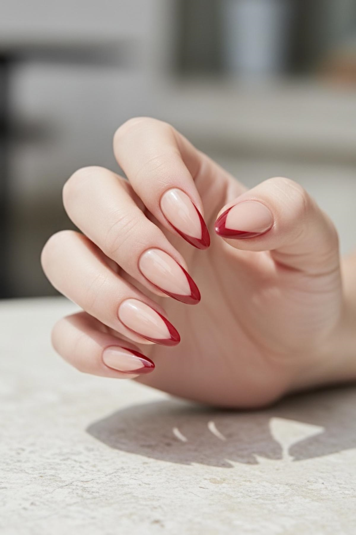 24'lü Krem Ve Kırmızı Renk Takma Tırnak (Yapıştırıcılı)