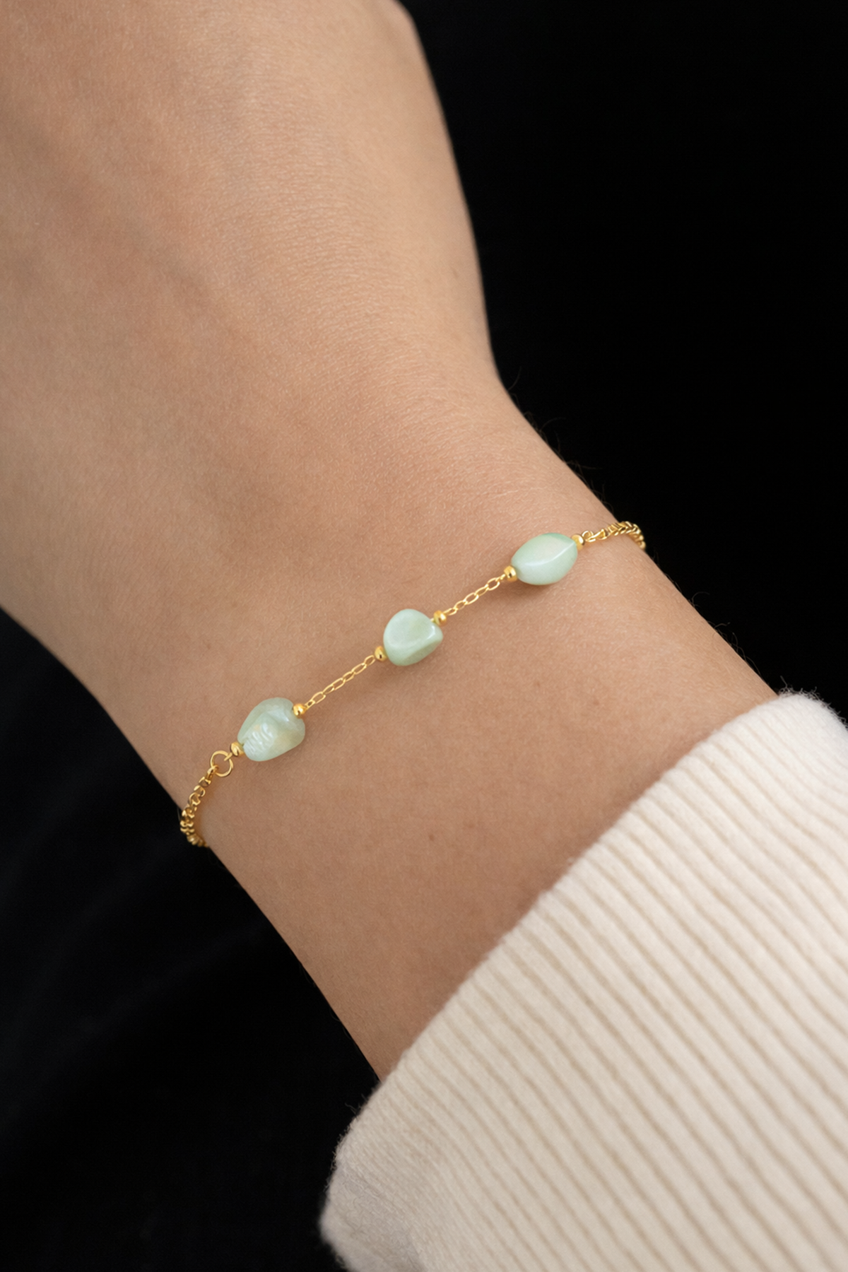 Altın Renk Mavi Taş Detaylı Çelik Bileklik