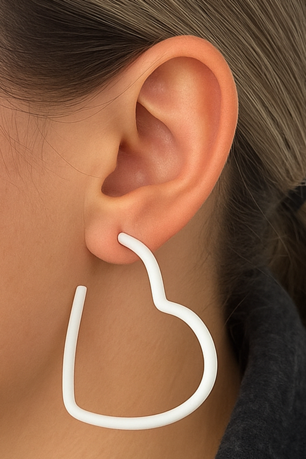 Beyaz Renk Kalp Figürlü Küpe (Çift)