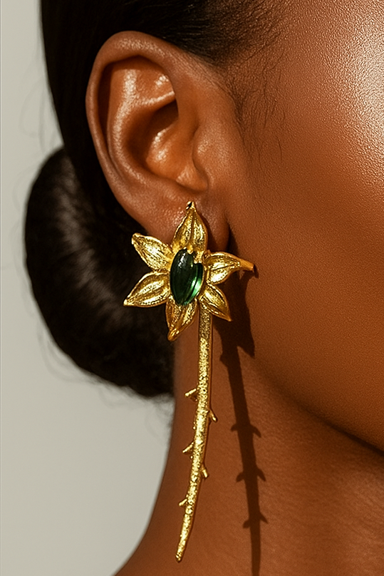 Altın Renk Çiçek Figürlü Taş Detaylı 14K Altın Kaplama TX Küpe (Çift)