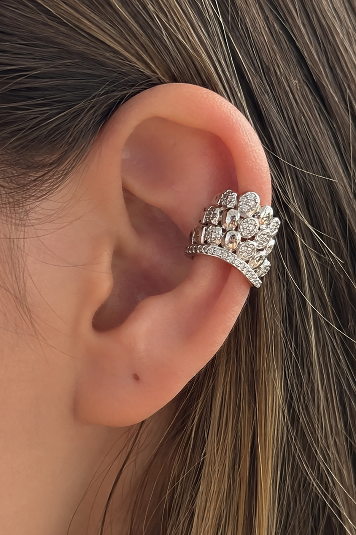 Gümüş Renk Taş Detaylı TX Ear Cuff (Tek)
