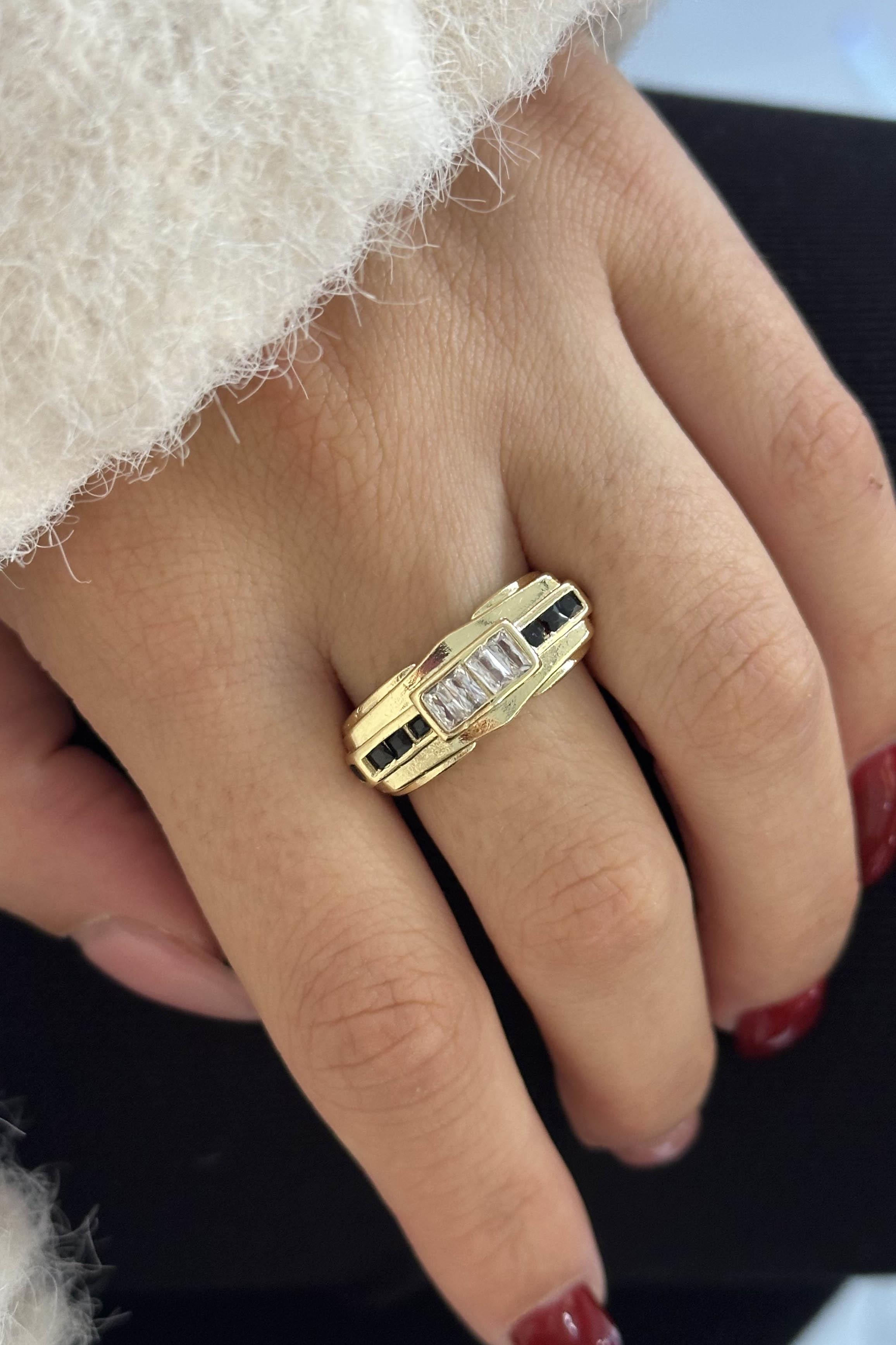 Altın Renk Taş Detaylı Ayarlanabilir Yüzük