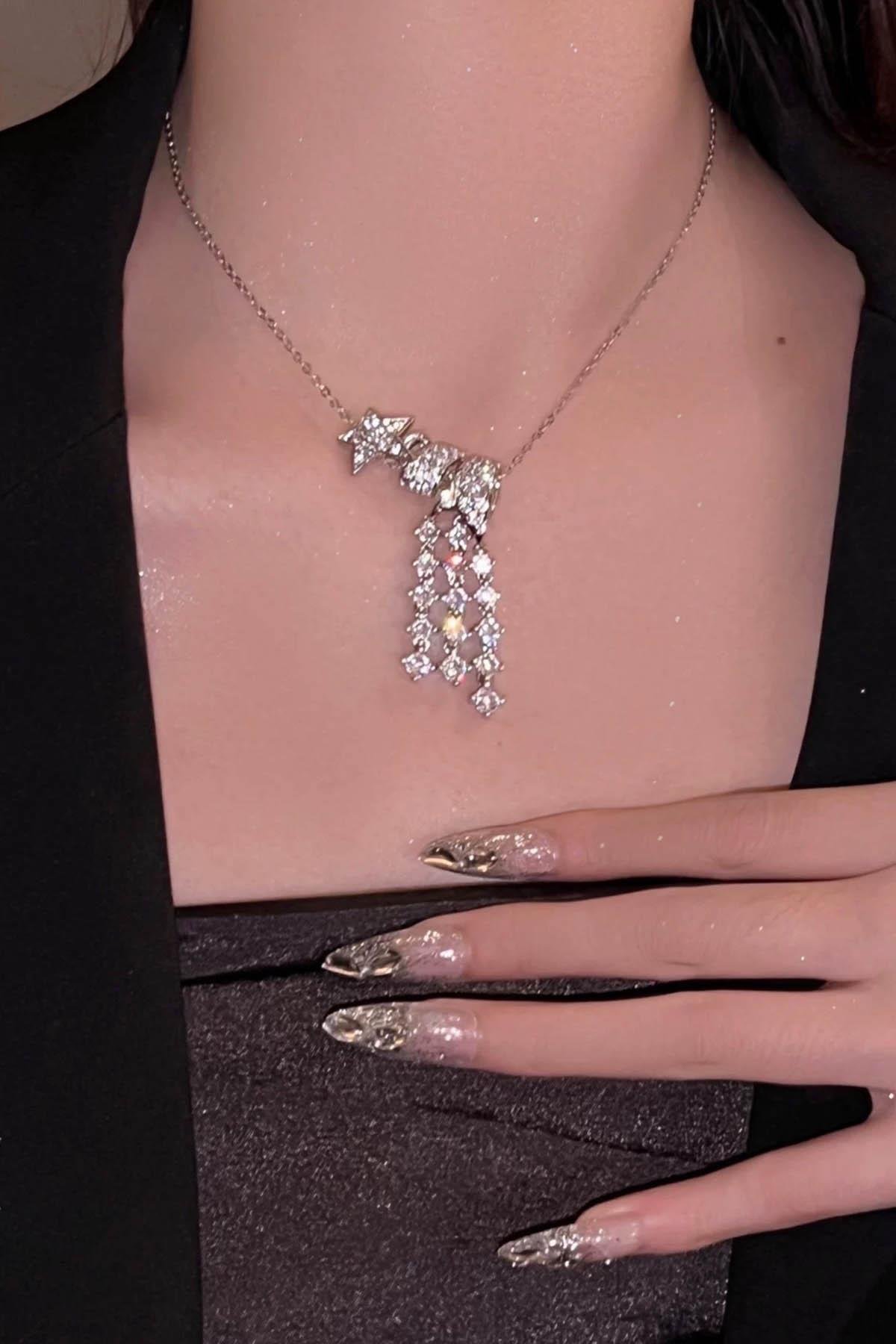 Gümüş Renk Yıldız Figürlü Taş Detaylı 14K Altın Kaplama TX Kolye