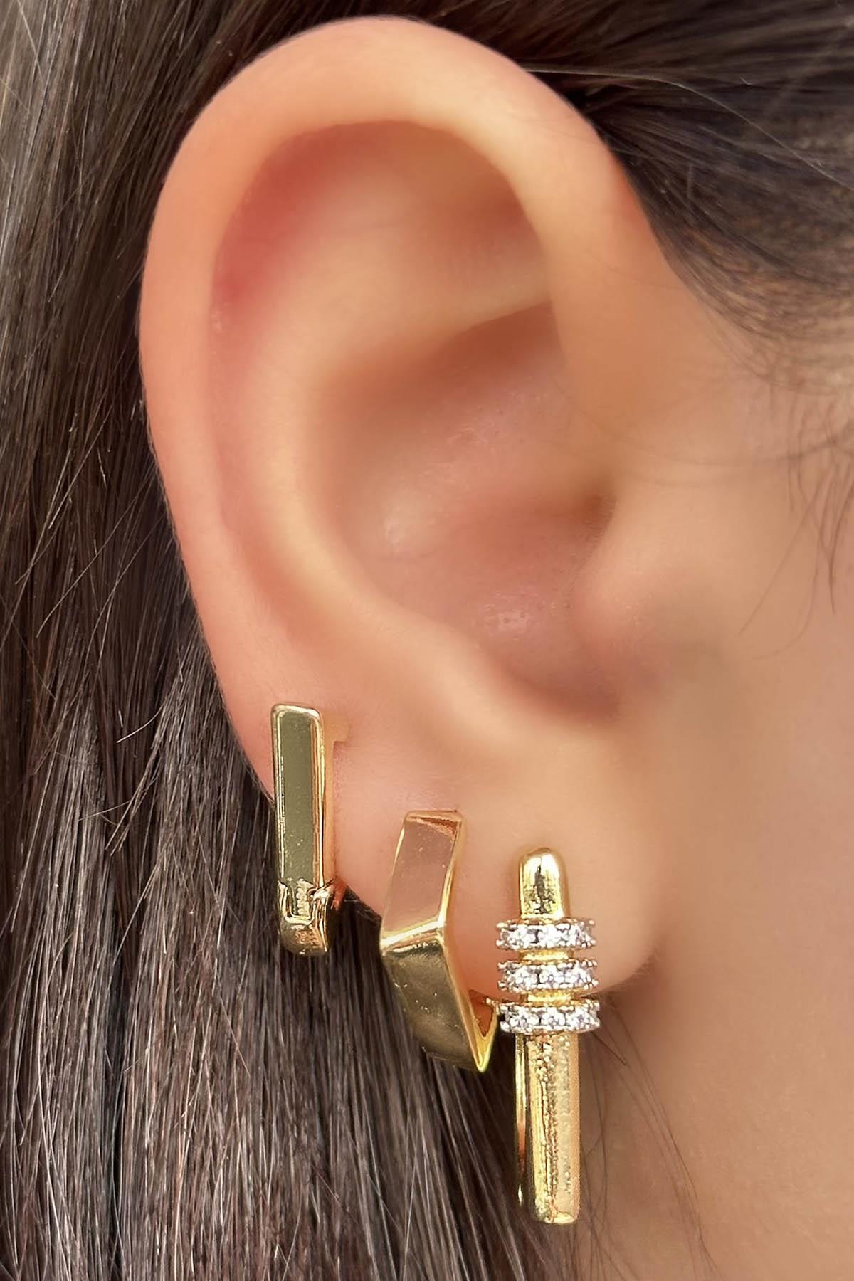 Altın Renk Taş Detaylı 3'lü YSX Küpe Set