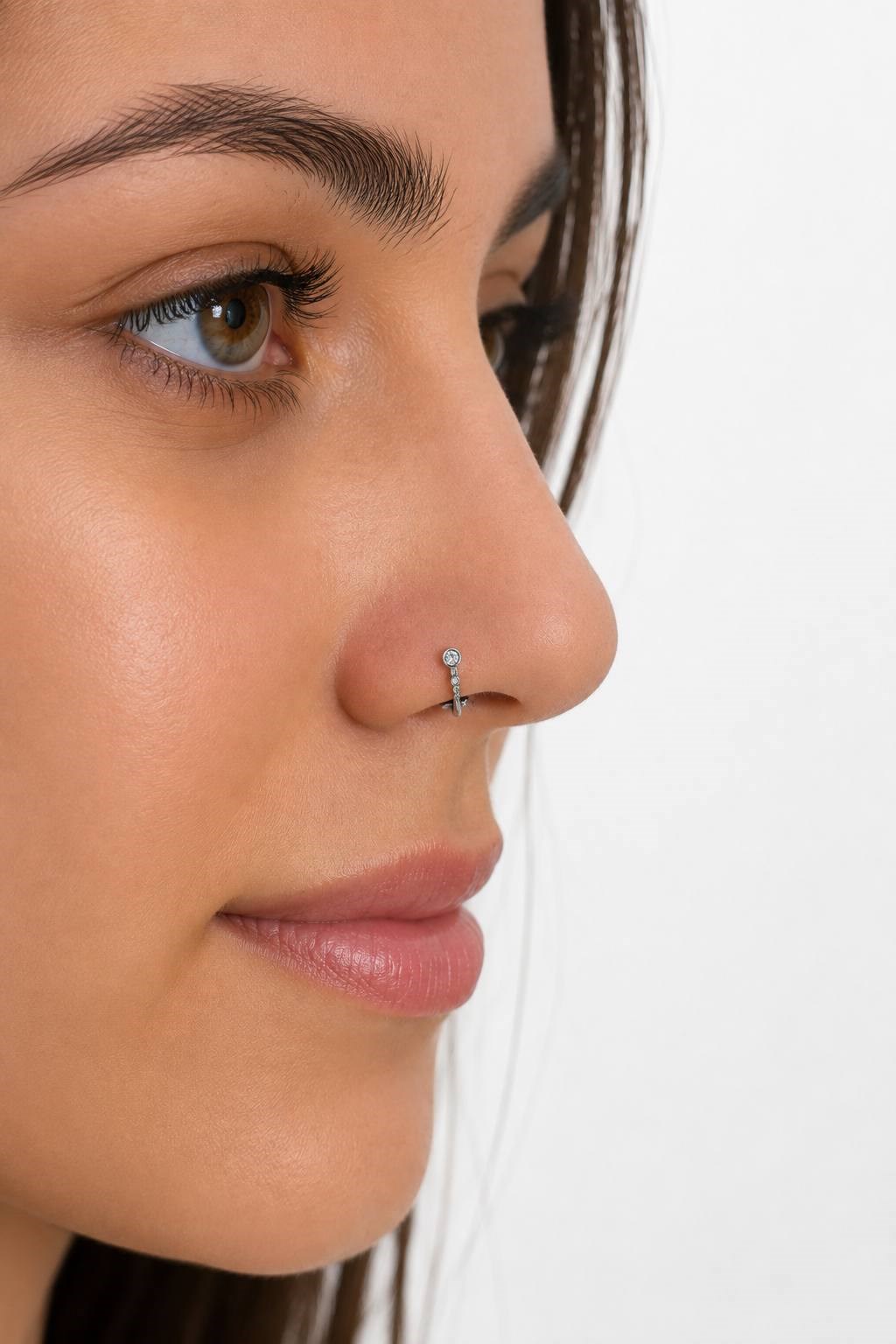 Gümüş Renk Taş Detaylı Cerrahi Çelik Deliksiz Kulak/Burun Piercing 