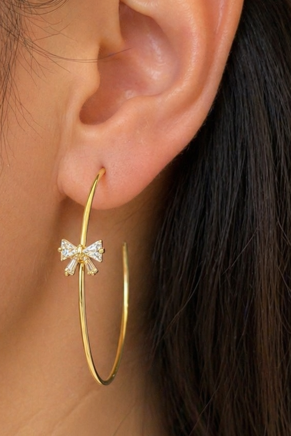 Altın Renk Kurdele Figürlü Halka Küpe (Çift)