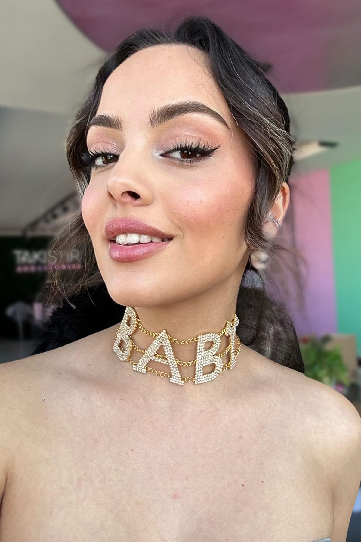 Altın Renk Baby Yazılı Taş Detaylı Tasarım Kolye