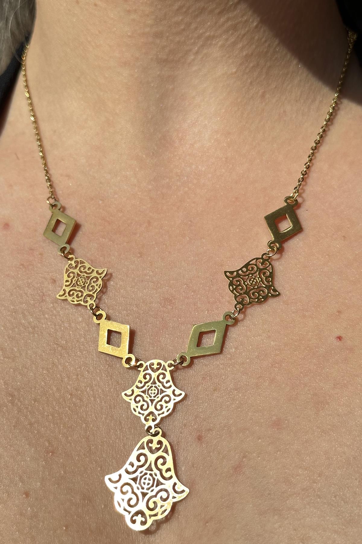 Altın Renk Fatma Ana Eli Figürlü Çelik Kolye