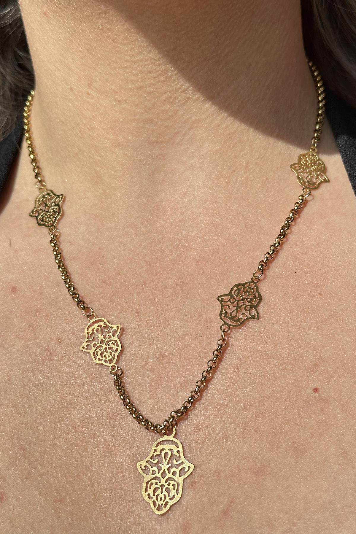 Altın Renk Fatma Ana Eli Figürlü Çelik Kolye